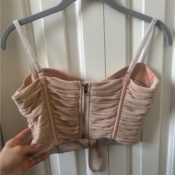Elegant Peach Ruched Tank Top - Picture 5 of 7